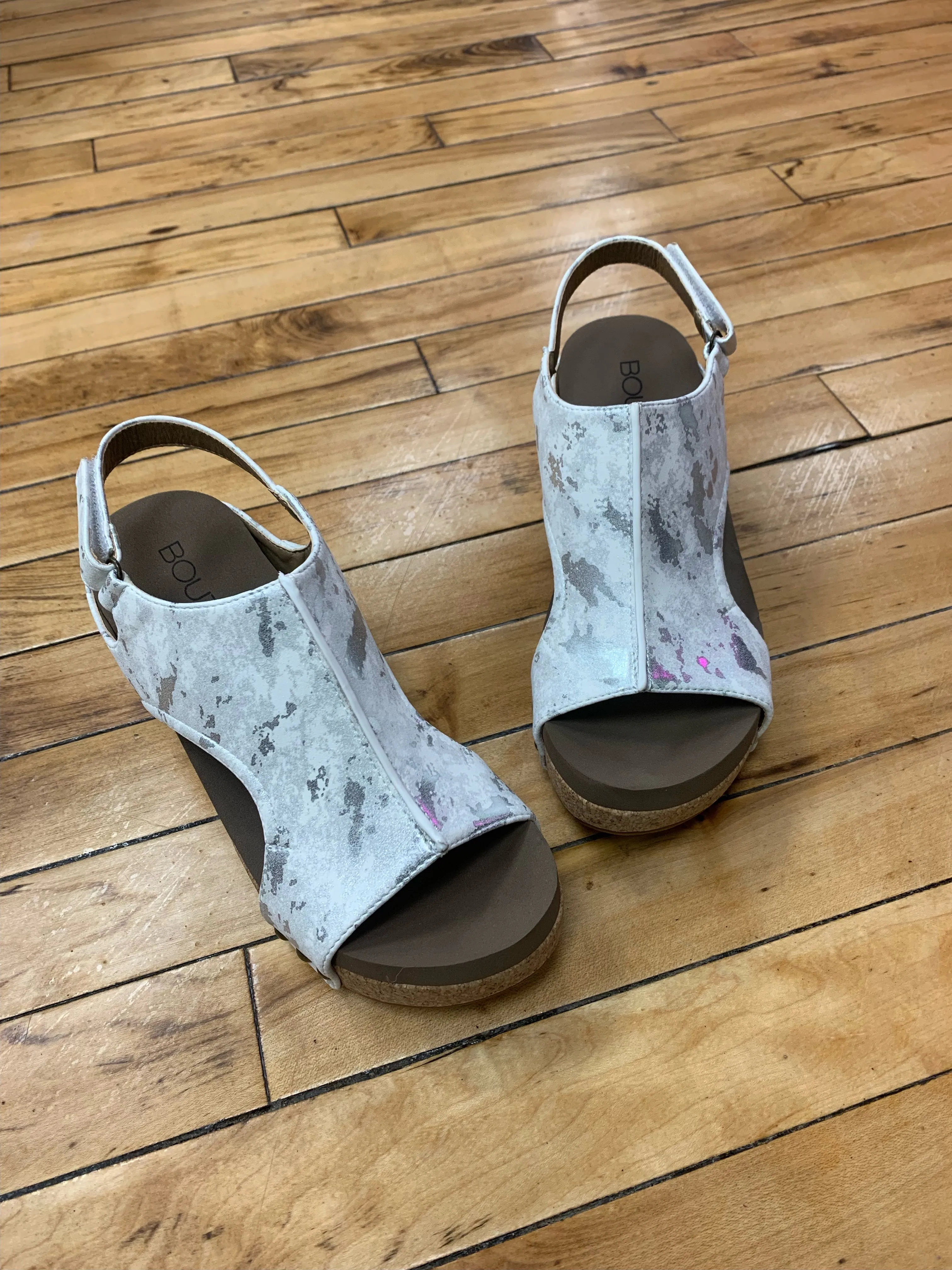 Carley Sandals - White Metallic