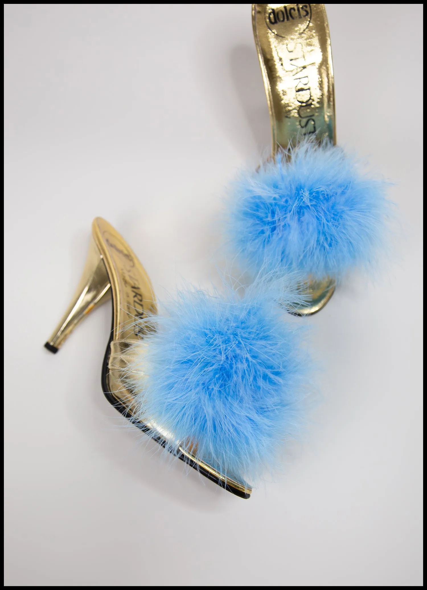 Fluffies - Powder Blue Feather Pompom Shoe Clips