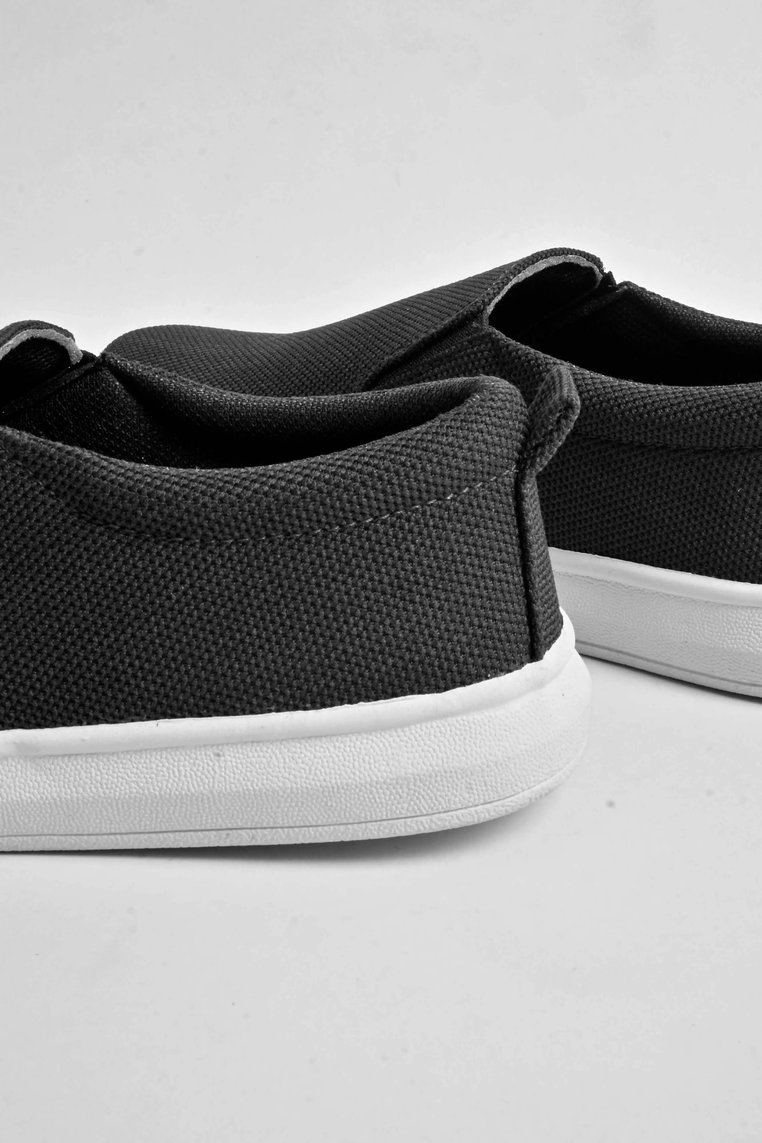 Men's Classic Comfortable Slip On Sneaker Shoes